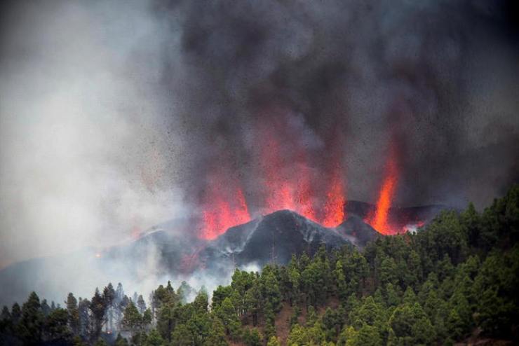 eruzione vulcano canarie