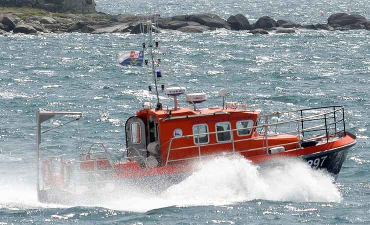 Due spiaggiamenti in poche ore: soccorritori impegnati nei salvataggi