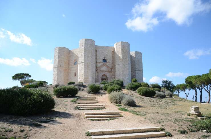 castel del monte puglia