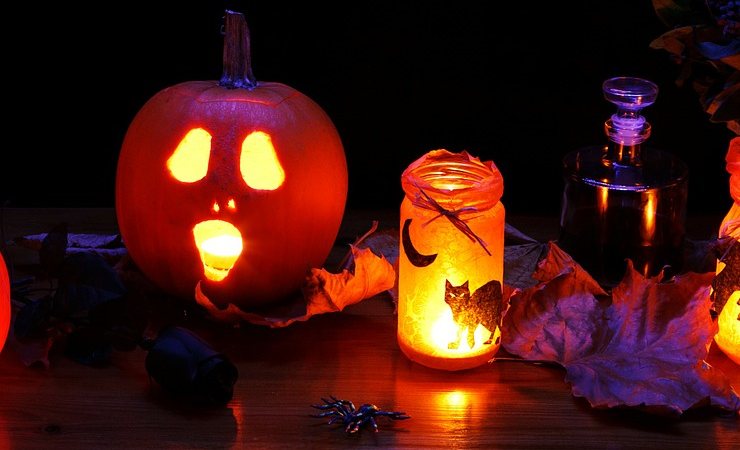 Decorazioni Halloween 2021: come crearle riciclando