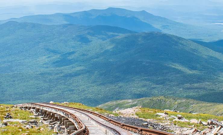 Treni panoramici: un Paese da esplorare in modo sostenibile
