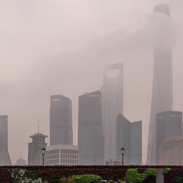 Cina: record di emissioni | La vita nel Paese avvolto dalla nebbia
