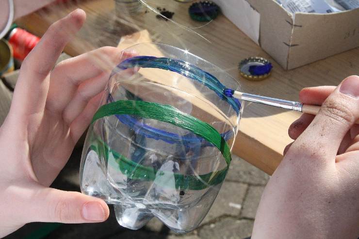 Creare vasi per riciclare la plastica