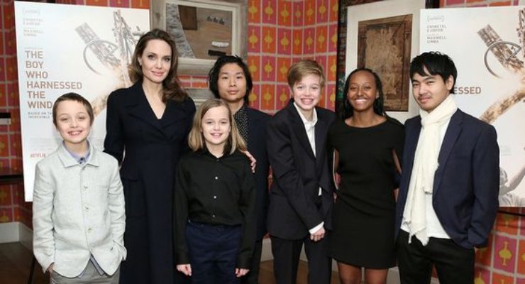 Angelina Jolie con i figli