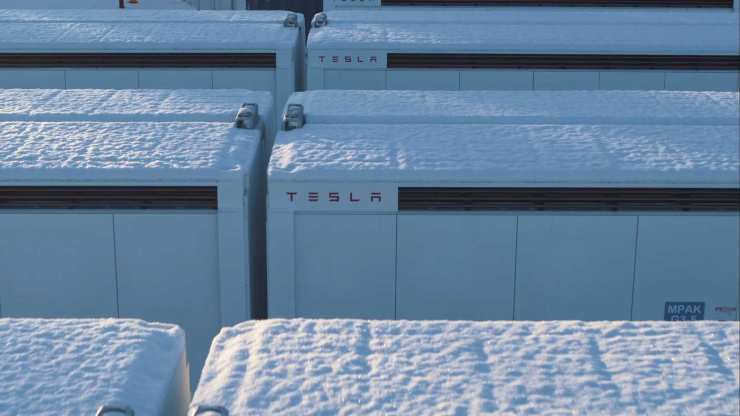 tesla progetto alaska