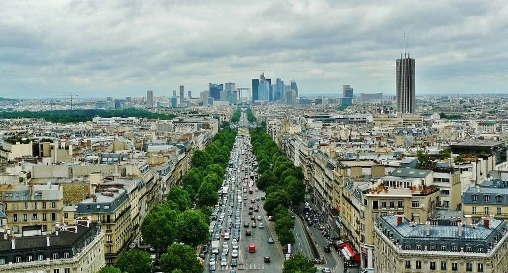 parigi traffico strada