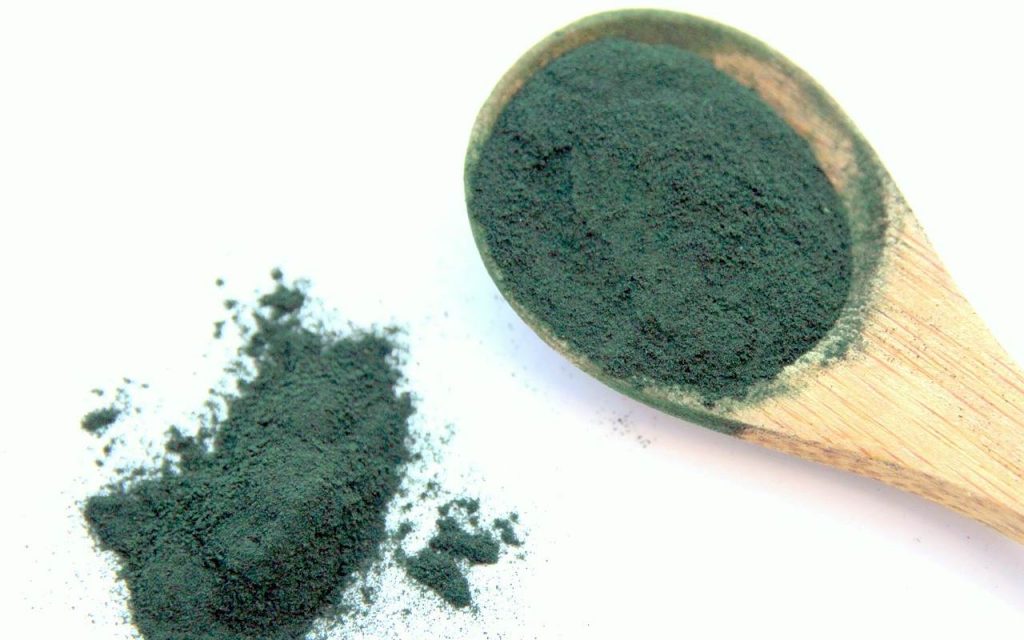 Alga spirulina: un super alimenti dai mille usi e benefici