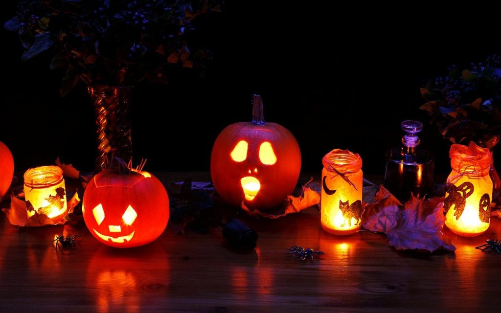 Decorazioni di Halloween 2021: come crearle riciclando