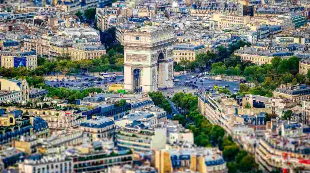 Champs Elysees