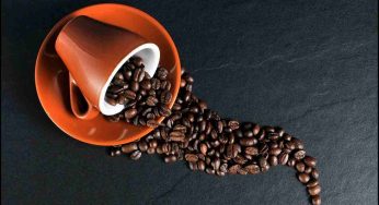 Non bere troppo caffè, potresti avere allucinazioni: ecco perché
