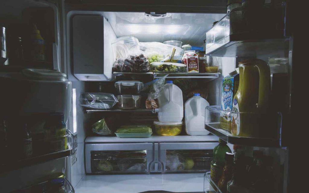 luce nel frigorifero